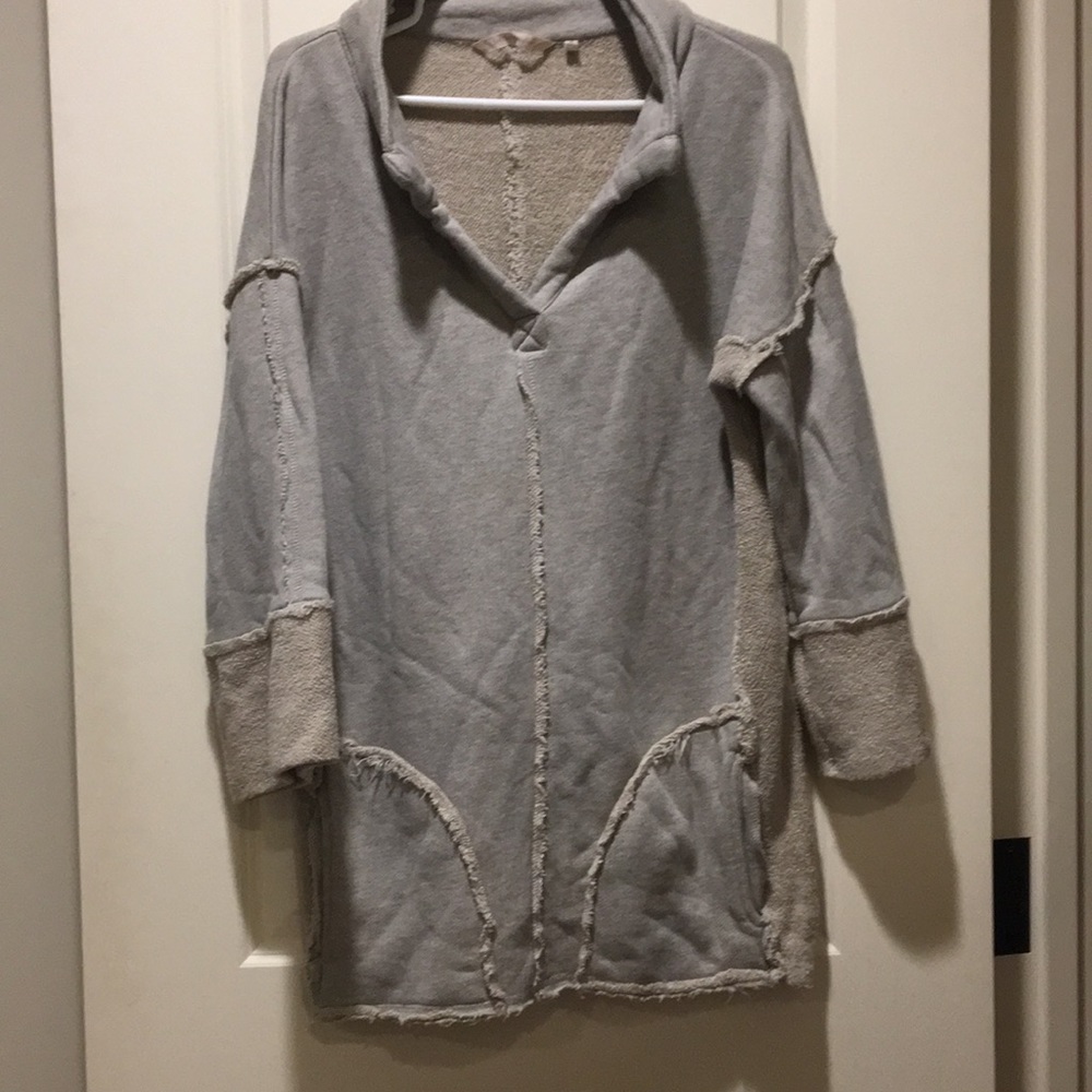 Soft Surroundings womens pullover sweatshirt/jacket raw seams pockets size M